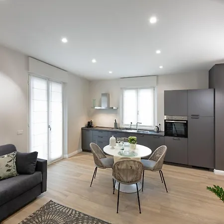 Civico8a - Centro Di Alba, Langhe * Alba