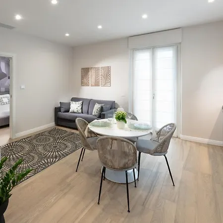 Civico8a - Centro Di Alba, Langhe