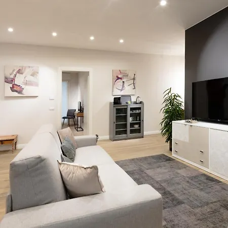 Civico8a - Centro Di Alba, Langhe Alba